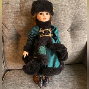 Vintage Catherine Rose Franklin Mint Heirloom Collectible Doll 16 Inches